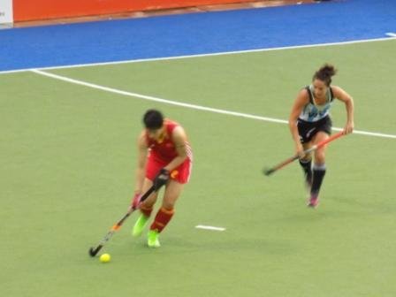 Lee más sobre el artículo Hockey sobre césped: ARGENTINA ESTÁ EN LA FINAL DE LA WORLD LEAGUE ROSARIO 2015 AL VENCER POR LA MÍNIMA A CHINA