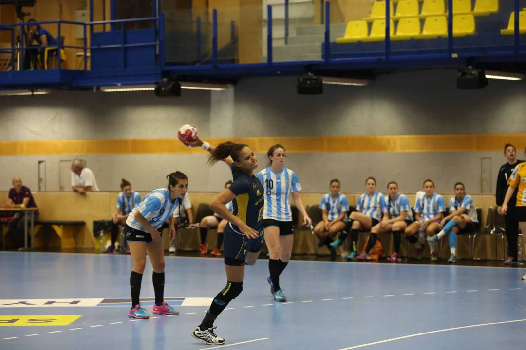 En este momento estás viendo Handball femenino: AMISTOSO DE LA GARRA FRENTE A LA SELECCIÓN LOCAL EN RÍO