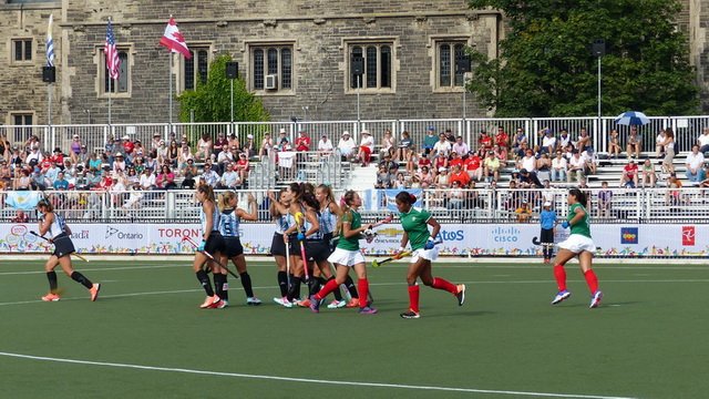 Lee más sobre el artículo Hockey sobre césped: LAS LEONAS GOLEARON EN SU DEBUT PANAMERICANO