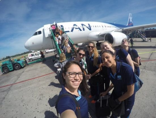 En este momento estás viendo Voley: LAS PANTERAS SE INSTALARON EN BARILOCHE PARA EL PREOLÍMPICO