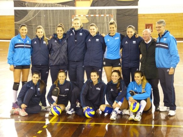 En este momento estás viendo Voley Femenino: PRESENTACIÓN DE LAS JUGADORAS DE «LAS PANTERAS»