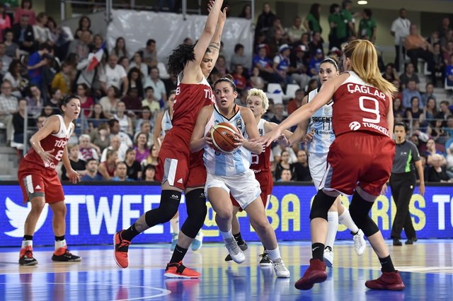 En este momento estás viendo Básquet femenino: LAS GIGANTES NO PUDIERON CON TURQUÍA