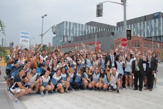 Lee más sobre el artículo IZAMIENTO DE LA BANDERA ARGENTINA