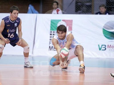 Lee más sobre el artículo Voley masculino: «ESTAR EN EL PLANTEL QUE VA A REPRESENTAR A LA ARGENTINA ES ALGO INEXPLICABLE» AFIRMA EZEQUIEL PALACIOS