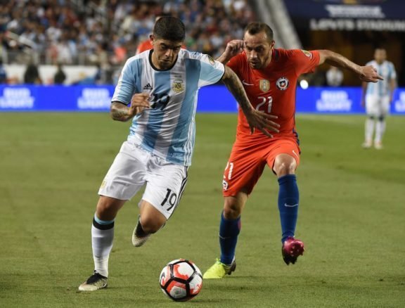 Fútbol: ARGENTINA VENCIÓ A CHILE EN EL DEBUT EN LA COPA AMÉRICA CENTENARIO