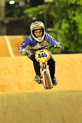 En este momento estás viendo Ciclismo: «PASÉ DE SALTAR EN LOS CORDONES DE LA VEREDA A ESTAR EN UN JUEGO OLÍMPICO» SOSTUVO GABRIELA DÍAZ
