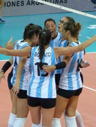 Voley femenino: DECLARACIONES DE LETICIA BOSCACCI, YAMILA NIZETUCH Y EMILCE SOSA LUEGO DE LA VICTORIA FRENTE A CHILE