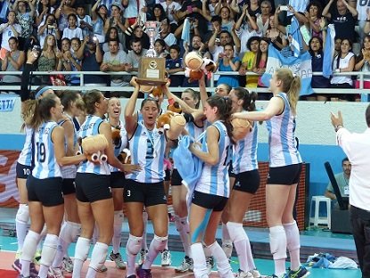 Lee más sobre el artículo Voley femenino: LAS PANTERAS Y EL RETORNO A LOS ENTRENAMIENTOS