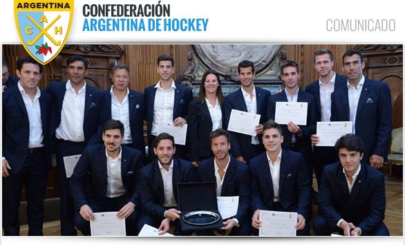 Lee más sobre el artículo Hockey sobre césped: RECONOCIMIENTO A LOS LEONES EN LA LEGISLATURA PORTEÑA