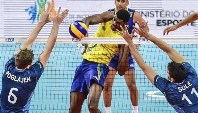 Lee más sobre el artículo Voley masculino: ARGENTINA PERDIÓ ANTE BRASIL POR LA LIGA MUNDIAL